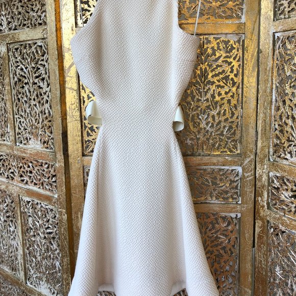 Elizabeth and James | Kayne Dress | NEW - Picture 1 of 4